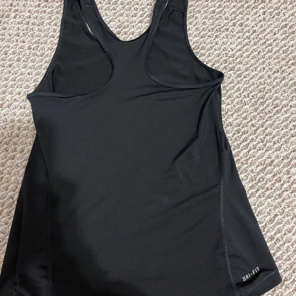 Nike Pro Workout Tank - Picture 3 of 3